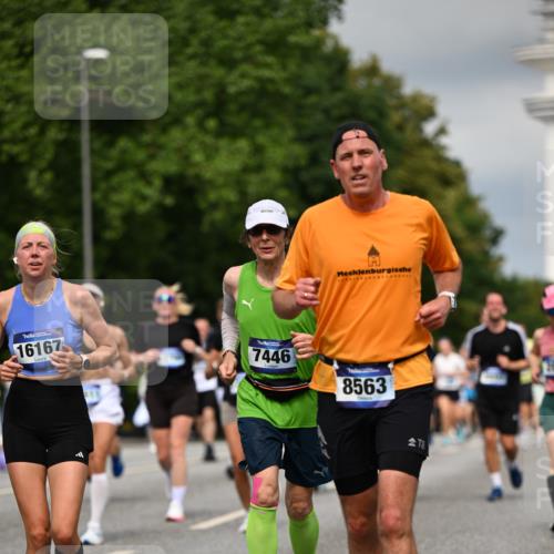 29.06.2025 - hella hamburg halbmarathon Dr. Thomas Lammeyer http://msf.ph/oto/8353956 29.06.2025 10:18:48 Kennedybrücke 1071, 1296, 1379, 1480, 1575, 1728, 1745, 2046, 2281, 2690, 3025, 3454, 3507, 3509, 3691, 4495, 4641, 5608, 5800, 6181, 6366, 6710, 6717, 6724, 7195, 7446, 7447, 7881, 8055, 8239, 8256, 8275, 8522, 8563, 8755, 8854, 8892, 9173, 9709, 10224, 10589, 10717, 11271 meine-sportfotos.de