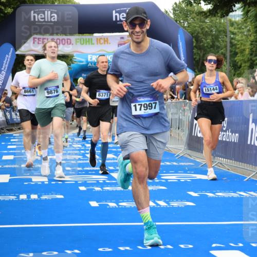 29.06.2025 - hella hamburg halbmarathon Strokosch-Dieckow http://msf.ph/oto/8353969 29.06.2025 10:52:23 Ziel 3715, 4140, 4419, 4587, 6164, 7178, 7232, 7896, 8371, 8661, 9145, 9876, 11791, 13015, 13211, 13707, 14561, 15144, 15446, 15980, 17773, 17997 meine-sportfotos.de