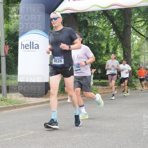 29.06.2025 - hella hamburg halbmarathon KatJ http://msf.ph/oto/8354065 29.06.2025 10:51:30 Zwischen KM18-KM19 1702, 1992, 2298, 2782, 2979, 4542, 5396, 6585, 6907, 6908, 7042, 7081, 8520 meine-sportfotos.de