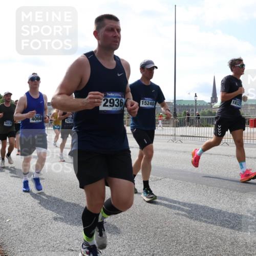 29.06.2025 - hella hamburg halbmarathon Lena Gebhardt http://msf.ph/oto/8354072 29.06.2025 10:01:16 Lombardsbrücke 4068, 16530, 16517, 1420, 4249, 2936, 15240, 18327, 1130, 1387, 1420, 1726, 2006, 2091, 2354, 2363, 2490, 2936, 3199, 3425, 3625, 3663, 3740, 4068, 4238, 4249, 4319, 4322, 4370, 4616, 4649, 4708, 5033, 5418, 5570, 5675, 5870, 6087, 6147, 6281, 0000, 6302, 6487, 6531, 6591, 6714, 6757, 6835, 6924, 7287, 7658, 7757, 7759, 7761, 7846, 8030, 8045, 8046, 8191, 8255, 8326, 8392, 8632, 8691, 8923, 9124, 9932, 10074, 10188, 10271, 10383, 10576, 11043, 11465 meine-sportfotos.de