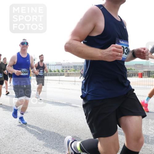 29.06.2025 - hella hamburg halbmarathon Lena Gebhardt http://msf.ph/oto/8354126 29.06.2025 10:01:16 Lombardsbrücke 1420, 16517, 068, 4249, 16530, 13, 18327, 1130, 1387, 1420, 1726, 2006, 2091, 2354, 2363, 2490, 2936, 3199, 3425, 3625, 3663, 3740, 4068, 4238, 4249, 4319, 4322, 4370, 4616, 4649, 4708, 5033, 5418, 5570, 5675, 5870, 6087, 6147, 6281, 0000, 6302, 6487, 6531, 6591, 6714, 6757, 6835, 6924, 7287, 7658, 7757, 7759, 7761, 7846, 8030, 8045, 8046, 8191, 8255, 8326, 8392, 8632, 8691, 8923, 9124, 9932, 10074, 10188, 10271, 10383, 10576, 11043, 11465 meine-sportfotos.de