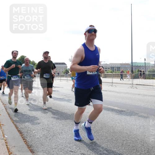 29.06.2025 - hella hamburg halbmarathon Lena Gebhardt http://msf.ph/oto/8354215 29.06.2025 10:01:17 Lombardsbrücke 2006, 1420, 16517, 16530, 1130, 1387, 1420, 1724, 1726, 2006, 2091, 2354, 2363, 2490, 2936, 3199, 3425, 3625, 3663, 3740, 4068, 4238, 4249, 4319, 4322, 4370, 4616, 4649, 4708, 5033, 5418, 5570, 5675, 5870, 6087, 6147, 6281, 0000, 6302, 6487, 6531, 6591, 6714, 6757, 6835, 6924, 7287, 7658, 7757, 7759, 7761, 7846, 8030, 8045, 8046, 8191, 8255, 8326, 8392, 8691, 8822, 8923, 9124, 9932, 10188, 10271, 10383, 10576, 11043, 11465 meine-sportfotos.de