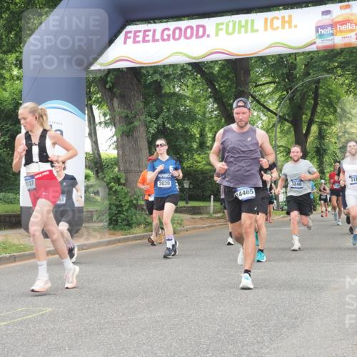 29.06.2025 - hella hamburg halbmarathon KatJ http://msf.ph/oto/8354326 29.06.2025 10:51:34 Zwischen KM18-KM19 1863, 3039, 3182, 3248, 5396, 7042 meine-sportfotos.de
