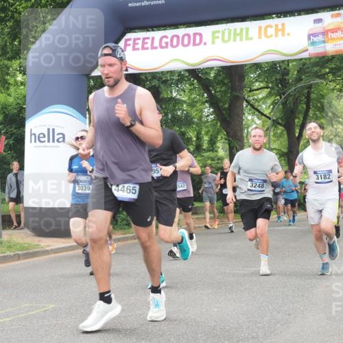29.06.2025 - hella hamburg halbmarathon KatJ http://msf.ph/oto/8354451 29.06.2025 10:51:35 Zwischen KM18-KM19 1863, 3039, 3182, 3248, 5396, 6100, 7042 meine-sportfotos.de