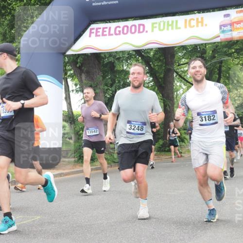 29.06.2025 - hella hamburg halbmarathon KatJ http://msf.ph/oto/8354518 29.06.2025 10:51:35 Zwischen KM18-KM19 1863, 3039, 3182, 3248, 5396, 6100, 7042 meine-sportfotos.de