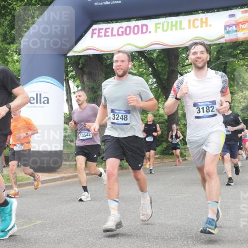 29.06.2025 - hella hamburg halbmarathon KatJ http://msf.ph/oto/8354533 29.06.2025 10:51:36 Zwischen KM18-KM19 1863, 3039, 3182, 3248, 5396, 6100, 7042 meine-sportfotos.de