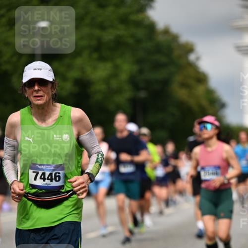 29.06.2025 - hella hamburg halbmarathon Dr. Thomas Lammeyer http://msf.ph/oto/8354883 29.06.2025 10:18:50 Kennedybrücke 1071, 1296, 1379, 1575, 1728, 1745, 2046, 2281, 2690, 3454, 3507, 3509, 3691, 4495, 4641, 5608, 5800, 5981, 6181, 6317, 6710, 6724, 7195, 7446, 7447, 7881, 8055, 8239, 8256, 8275, 8522, 8563, 8755, 8854, 8892, 9709, 10589, 10717, 11271 meine-sportfotos.de