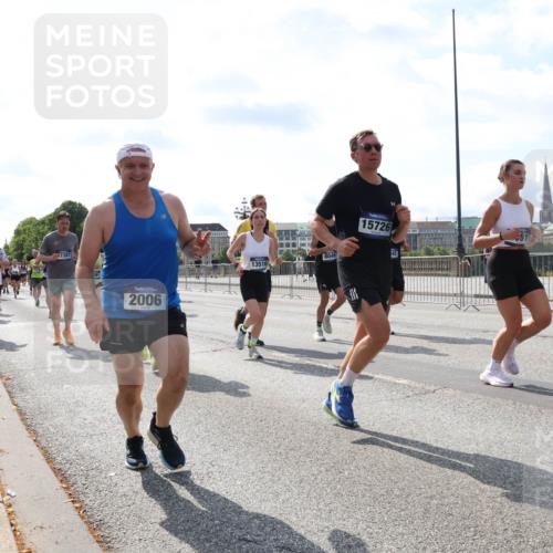 29.06.2025 - hella hamburg halbmarathon Lena Gebhardt http://msf.ph/oto/8354890 29.06.2025 10:01:20 Lombardsbrücke 17387, 2006, 13516, 8046, 15726, 91, 1130, 1329, 1387, 1420, 1722, 1724, 1726, 2006, 2091, 2167, 2354, 2363, 2490, 2591, 2936, 3199, 3425, 3625, 3663, 3740, 4068, 4238, 4249, 4319, 4322, 4370, 4649, 4663, 4708, 5033, 5547, 5570, 5675, 5870, 6087, 6147, 6281, 0000, 6302, 6487, 6531, 6591, 6835, 6921, 6924, 7287, 7658, 7757, 7759, 7761, 7846, 8030, 8045, 8046, 8191, 8255, 8326, 8392, 8691, 8822, 9932, 10188, 10271, 10281, 10301, 10383, 10576, 11043, 11465 meine-sportfotos.de