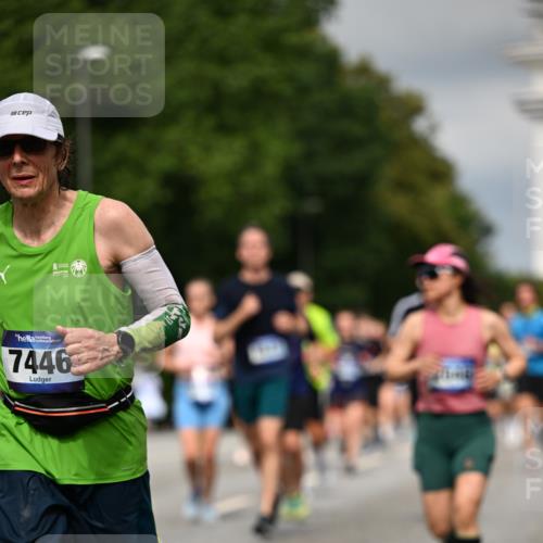 29.06.2025 - hella hamburg halbmarathon Dr. Thomas Lammeyer http://msf.ph/oto/8355064 29.06.2025 10:18:50 Kennedybrücke 1071, 1296, 1379, 1575, 1728, 1745, 2046, 2281, 2690, 3454, 3507, 3509, 3691, 4495, 4641, 5608, 5800, 5981, 6181, 6317, 6710, 6724, 7195, 7446, 7447, 7881, 8055, 8239, 8256, 8275, 8522, 8563, 8755, 8854, 8892, 9709, 10589, 10717, 11271 meine-sportfotos.de