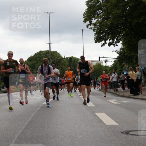29.06.2025 - hella hamburg halbmarathon Yannick Fuchs http://msf.ph/oto/8355235 29.06.2025 10:52:59 20KM 1285, 1642, 1946, 1951, 2006, 2027, 2584, 2677, 2855, 2957, 2978, 3181, 3983, 4088, 4592, 5084, 5347, 5633, 6202, 6208, 6636, 6860, 6997, 7223, 7476, 8290, 8392, 8929, 9156, 9353, 9655, 10036, 10759, 10915, 10943, 12633, 13407, 14375, 14631, 14914, 15240, 15263, 15824, 16160, 16206, 16341, 16563, 16922, 16924, 17017, 17346, 17782, 17810, 17852, 17931, 18112, 18153, 18232, 18266, 18327, 18556, 18730, 18954 meine-sportfotos.de