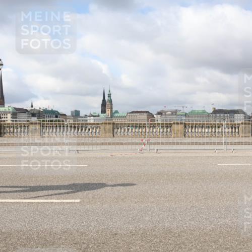 29.06.2025 - hella hamburg halbmarathon Lena Gebhardt http://msf.ph/oto/8355311 29.06.2025 09:09:31 Lombardsbrücke 514 meine-sportfotos.de