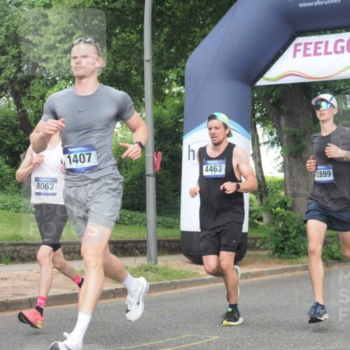 29.06.2025 - hella hamburg halbmarathon KatJ http://msf.ph/oto/8355351 29.06.2025 10:21:47 Zwischen KM18-KM19 1407, 2746, 3935, 4463, 6358, 8062 meine-sportfotos.de