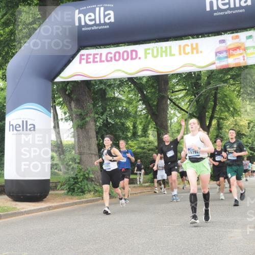 29.06.2025 - hella hamburg halbmarathon KatJ http://msf.ph/oto/8355408 29.06.2025 10:51:44 Zwischen KM18-KM19 1842, 6174 meine-sportfotos.de