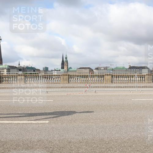 29.06.2025 - hella hamburg halbmarathon Lena Gebhardt http://msf.ph/oto/8355423 29.06.2025 09:09:31 Lombardsbrücke 514 meine-sportfotos.de