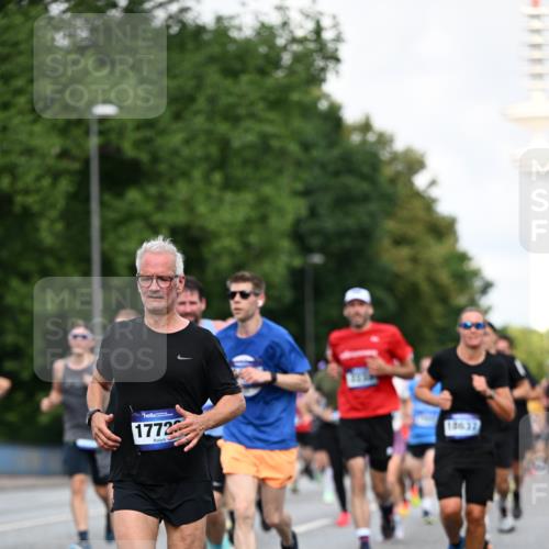 29.06.2025 - hella hamburg halbmarathon Dr. Thomas Lammeyer http://msf.ph/oto/8355577 29.06.2025 09:56:21 Kennedybrücke 1070, 1139, 1220, 1415, 1468, 1512, 1613, 1782, 2233, 3098, 3109, 3124, 3928, 4080, 4497, 4691, 4981, 5476, 5477, 7067, 7191, 7325, 7432, 7451, 7599, 7843, 7865, 7961, 8467, 8664, 9081, 9540, 10000, 10099, 10251, 10741, 10750, 10796, 11346 meine-sportfotos.de