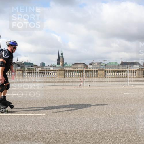 29.06.2025 - hella hamburg halbmarathon Lena Gebhardt http://msf.ph/oto/8355662 29.06.2025 09:09:31 Lombardsbrücke 51 meine-sportfotos.de