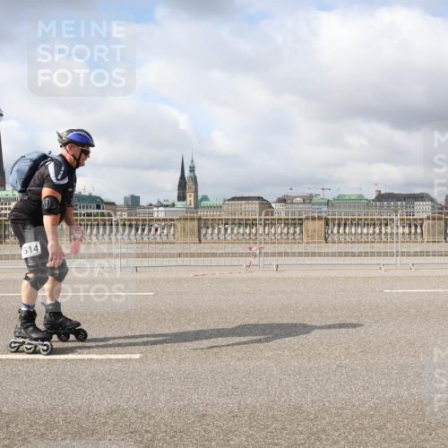 29.06.2025 - hella hamburg halbmarathon Lena Gebhardt http://msf.ph/oto/8355811 29.06.2025 09:09:31 Lombardsbrücke 514 meine-sportfotos.de