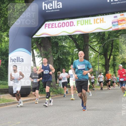 29.06.2025 - hella hamburg halbmarathon KatJ http://msf.ph/oto/8355842 29.06.2025 10:51:48 Zwischen KM18-KM19 1842, 2936, 6714 meine-sportfotos.de