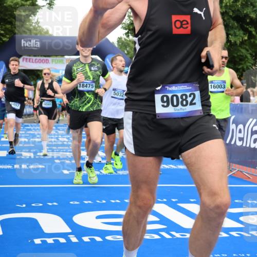 29.06.2025 - hella hamburg halbmarathon Strokosch-Dieckow http://msf.ph/oto/8355894 29.06.2025 10:52:11 Ziel 1482, 2397, 2595, 4419, 4837, 5032, 5087, 5093, 5378, 5482, 6164, 6897, 7732, 7896, 9074, 9082, 12135, 12580, 13726, 14248, 14300, 15275, 15446, 15829, 16003, 16320, 16591, 16666, 17033, 17130, 18475, 18801 meine-sportfotos.de