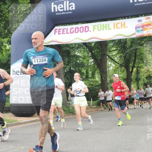 29.06.2025 - hella hamburg halbmarathon KatJ http://msf.ph/oto/8355961 29.06.2025 10:51:50 Zwischen KM18-KM19 2936, 6714 meine-sportfotos.de