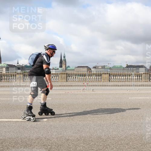 29.06.2025 - hella hamburg halbmarathon Lena Gebhardt http://msf.ph/oto/8356101 29.06.2025 09:09:31 Lombardsbrücke 514 meine-sportfotos.de