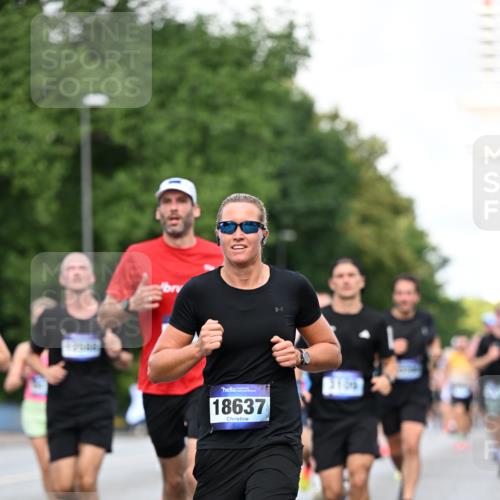 29.06.2025 - hella hamburg halbmarathon Dr. Thomas Lammeyer http://msf.ph/oto/8356157 29.06.2025 09:56:24 Kennedybrücke 1070, 1220, 1415, 1468, 1613, 1782, 2189, 2233, 3098, 3109, 3124, 3917, 3928, 4080, 4277, 4497, 4691, 4981, 5476, 5477, 6152, 6716, 7005, 7067, 7093, 7191, 7325, 7432, 7451, 7599, 7843, 7865, 7961, 8467, 8664, 8694, 9081, 9213, 9540, 10000, 10099, 10251, 10750, 10796, 11346 meine-sportfotos.de