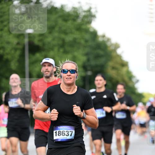 29.06.2025 - hella hamburg halbmarathon Dr. Thomas Lammeyer http://msf.ph/oto/8356192 29.06.2025 09:56:24 Kennedybrücke 1070, 1220, 1415, 1468, 1613, 1782, 2189, 2233, 3098, 3109, 3124, 3917, 3928, 4080, 4277, 4497, 4691, 4981, 5476, 5477, 6152, 6716, 7005, 7067, 7093, 7191, 7325, 7432, 7451, 7599, 7843, 7865, 7961, 8467, 8664, 8694, 9081, 9213, 9540, 10000, 10099, 10251, 10750, 10796, 11346 meine-sportfotos.de
