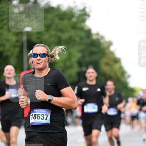 29.06.2025 - hella hamburg halbmarathon Dr. Thomas Lammeyer http://msf.ph/oto/8356250 29.06.2025 09:56:24 Kennedybrücke 1070, 1220, 1415, 1468, 1613, 1782, 2189, 2233, 3098, 3109, 3124, 3917, 3928, 4080, 4277, 4497, 4691, 4981, 5476, 5477, 6152, 6716, 7005, 7067, 7093, 7191, 7325, 7432, 7451, 7599, 7843, 7865, 7961, 8467, 8664, 8694, 9081, 9213, 9540, 10000, 10099, 10251, 10750, 10796, 11346 meine-sportfotos.de