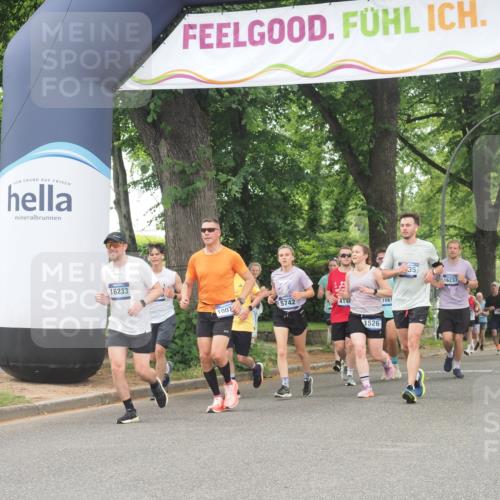 29.06.2025 - hella hamburg halbmarathon KatJ http://msf.ph/oto/8356259 29.06.2025 10:51:54 Zwischen KM18-KM19 1526, 2936, 5742, 0000, 6462, 7935 meine-sportfotos.de