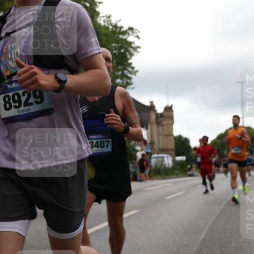29.06.2025 - hella hamburg halbmarathon Yannick Fuchs http://msf.ph/oto/8356402 29.06.2025 10:53:03 20KM 1285, 1642, 1946, 1951, 2006, 2027, 2348, 2584, 2677, 2855, 2957, 2978, 3181, 3983, 4088, 4592, 5084, 5347, 5633, 6202, 6208, 6636, 6997, 7031, 7223, 7476, 8290, 8929, 9655, 10036, 10759, 10915, 10943, 12633, 13407, 13583, 14375, 14631, 14914, 15232, 15240, 15263, 15284, 15824, 16160, 16341, 16563, 16910, 17017, 17346, 17503, 17630, 17810, 17852, 18112, 18153, 18232, 18266, 18327, 18730, 18954 meine-sportfotos.de