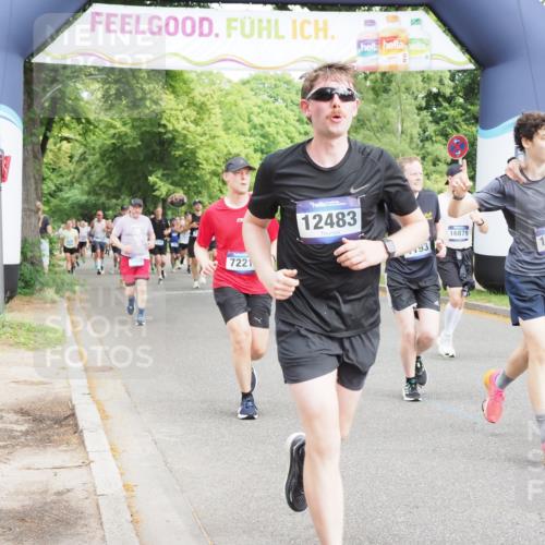 29.06.2025 - hella hamburg halbmarathon MichiJ http://msf.ph/oto/8356655 29.06.2025 10:42:03 Zwischen KM18-KM19 1193, 1506, 2448, 3652, 4231, 4897, 6355, 6356, 7221, 8223, 10368, 10376, 12483, 15389, 15818, 16879, 18031, 18181, 19000 meine-sportfotos.de