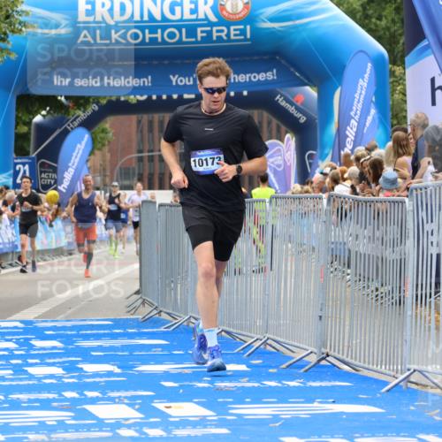 29.06.2025 - hella hamburg halbmarathon Strokosch-Dieckow http://msf.ph/oto/8357096 29.06.2025 10:30:15 Ziel 1758, 8323, 10173, 12691 meine-sportfotos.de
