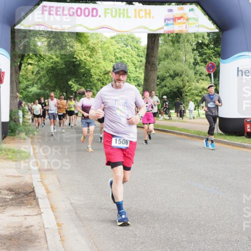 29.06.2025 - hella hamburg halbmarathon MichiJ http://msf.ph/oto/8357108 29.06.2025 10:42:06 Zwischen KM18-KM19 1193, 1506, 2252, 3652, 4231, 6355, 7221, 10368, 10376, 12483, 15854, 16879, 18031, 18181 meine-sportfotos.de