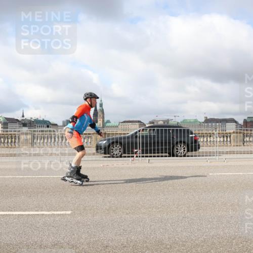 29.06.2025 - hella hamburg halbmarathon Lena Gebhardt http://msf.ph/oto/8357194 29.06.2025 09:09:32 Lombardsbrücke  meine-sportfotos.de