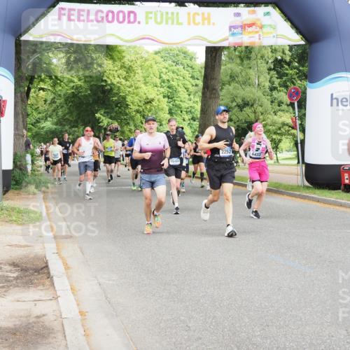 29.06.2025 - hella hamburg halbmarathon MichiJ http://msf.ph/oto/8357258 29.06.2025 10:42:07 Zwischen KM18-KM19 1193, 1506, 2252, 3652, 4231, 6355, 6433, 7221, 10368, 10376, 11499, 12483, 15484, 15854, 16879, 18181 meine-sportfotos.de
