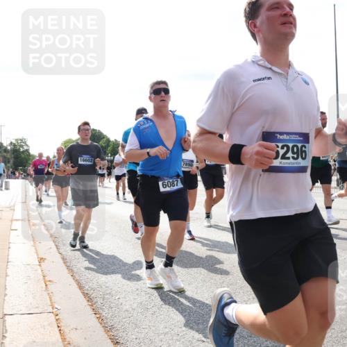 29.06.2025 - hella hamburg halbmarathon Lena Gebhardt http://msf.ph/oto/8357376 29.06.2025 10:01:28 Lombardsbrücke 3663, 16602, 6087, 7890, 296, 1829, 1130, 1184, 1329, 1387, 1420, 1464, 1653, 1722, 1724, 1726, 1729, 1940, 2006, 2091, 2167, 2354, 2363, 2490, 2591, 2806, 2936, 2957, 3039, 3199, 3425, 3625, 3663, 4068, 4238, 4249, 4319, 4322, 4370, 4649, 4663, 5547, 5570, 5602, 5603, 5675, 6087, 6281, 0000, 6302, 6487, 6531, 6591, 6835, 6921, 6924, 7287, 7658, 7846, 8030, 8045, 8046, 8191, 8392, 8578, 8691, 8822, 8926, 9932, 10188, 10281, 10301, 10383, 10576, 10915, 11043, 11465 meine-sportfotos.de