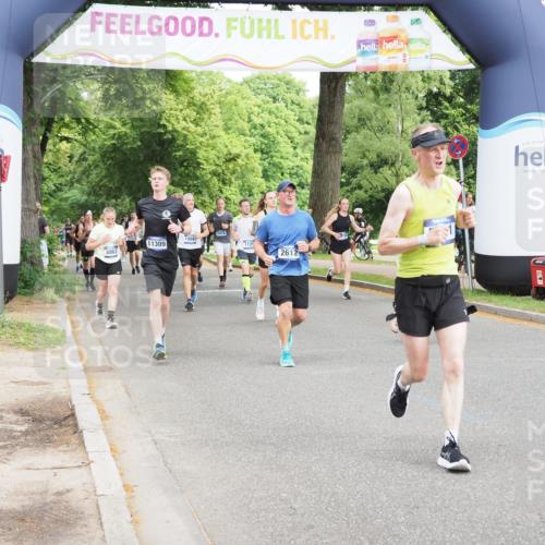 29.06.2025 - hella hamburg halbmarathon MichiJ http://msf.ph/oto/8357632 29.06.2025 10:42:13 Zwischen KM18-KM19 2252, 2612, 3177, 3861, 5021, 6082, 6084, 6433, 6569, 8863, 9562, 11309, 11499, 11568, 13470, 14818, 14845, 15184, 15484, 15854, 16327, 16521, 16527 meine-sportfotos.de
