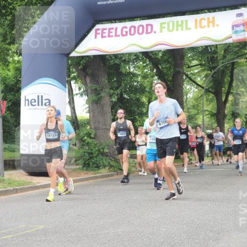 29.06.2025 - hella hamburg halbmarathon KatJ http://msf.ph/oto/8357790 29.06.2025 10:52:10 Zwischen KM18-KM19 1885, 2490, 4613, 6706, 7474, 7907 meine-sportfotos.de