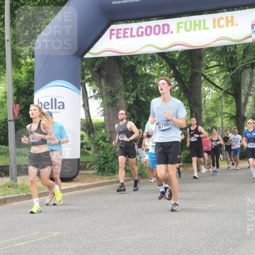 29.06.2025 - hella hamburg halbmarathon KatJ http://msf.ph/oto/8357801 29.06.2025 10:52:11 Zwischen KM18-KM19 1186, 1229, 1885, 2490, 5073, 6706, 7474, 7907 meine-sportfotos.de