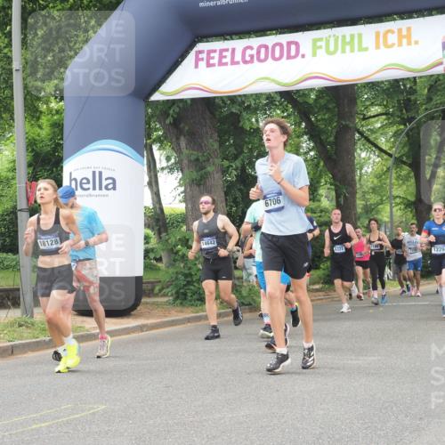 29.06.2025 - hella hamburg halbmarathon KatJ http://msf.ph/oto/8357809 29.06.2025 10:52:11 Zwischen KM18-KM19 1186, 1229, 1885, 2490, 5073, 6706, 7474, 7907 meine-sportfotos.de
