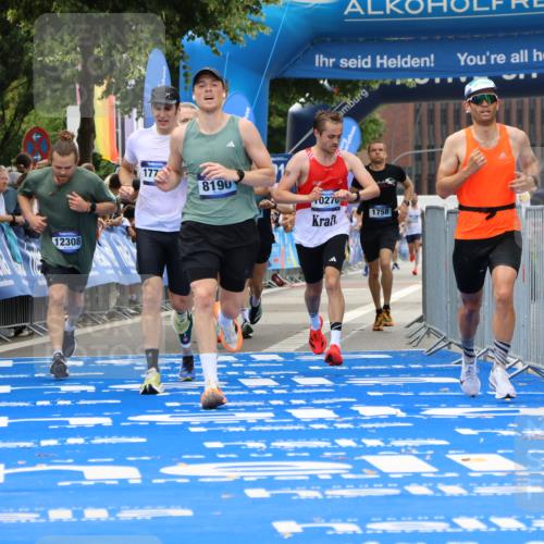 29.06.2025 - hella hamburg halbmarathon Strokosch-Dieckow http://msf.ph/oto/8357842 29.06.2025 10:30:00 Ziel 2689, 3189, 5308, 8190, 9634, 10270, 12308, 15507, 15672, 17768 meine-sportfotos.de