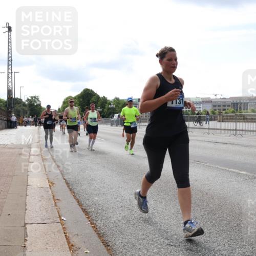 29.06.2025 - hella hamburg halbmarathon Lena Gebhardt http://msf.ph/oto/8357883 29.06.2025 10:14:00 Lombardsbrücke 1480, 15722, 1743, 131, 1131, 1194, 1480, 1890, 2055, 2359, 2721, 2904, 2987, 3939, 4001, 4032, 4795, 4962, 5232, 5631, 5719, 6026, 6287, 6710, 6717, 6724, 7442, 7462, 7913, 7991, 8001, 8057, 8279, 8409, 8673, 9128, 9631, 9845, 9886, 10442, 10443, 10977, 11441, 11987, 12313, 12797, 12928, 12929, 12938, 13285, 13788, 15085, 15482, 15663, 15721, 15722, 15840, 16491, 17439, 17472, 17985, 18041, 18231, 18236, 18239 meine-sportfotos.de