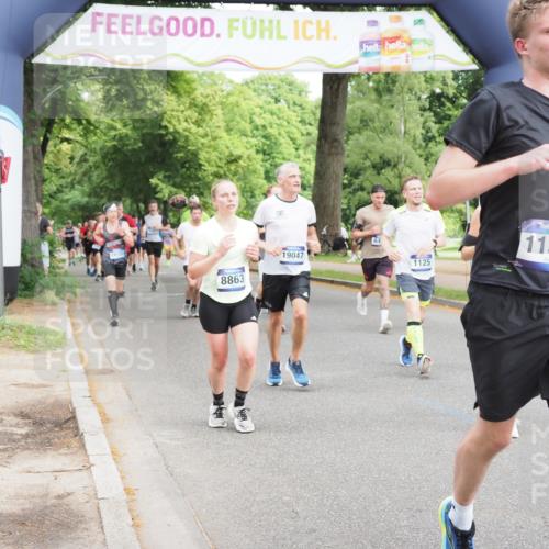 29.06.2025 - hella hamburg halbmarathon MichiJ http://msf.ph/oto/8357920 29.06.2025 10:42:15 Zwischen KM18-KM19 1125, 2612, 3177, 3861, 5021, 6082, 6084, 6433, 6443, 6569, 8863, 9562, 11309, 11499, 11568, 13470, 14818, 14845, 15184, 15484, 16327, 16521, 16527, 18759, 19047 meine-sportfotos.de