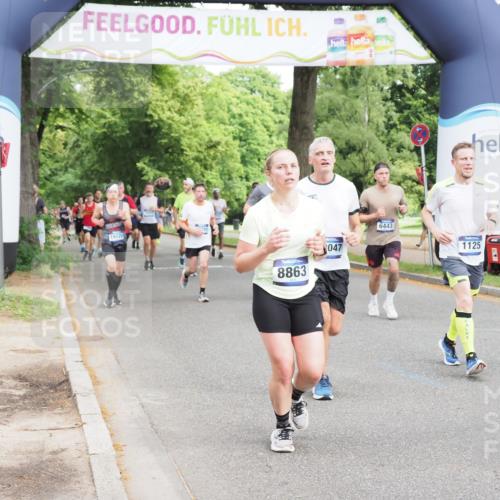 29.06.2025 - hella hamburg halbmarathon MichiJ http://msf.ph/oto/8357965 29.06.2025 10:42:16 Zwischen KM18-KM19 1125, 2474, 2612, 3177, 3861, 5021, 6082, 6084, 6443, 6569, 8863, 9562, 11309, 11568, 13470, 14818, 14845, 15184, 16009, 16327, 16521, 16527, 18759, 19047 meine-sportfotos.de