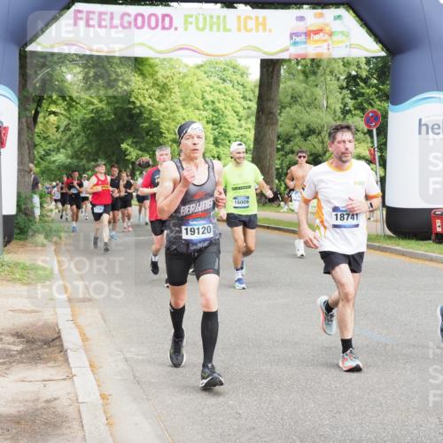 29.06.2025 - hella hamburg halbmarathon MichiJ http://msf.ph/oto/8358128 29.06.2025 10:42:18 Zwischen KM18-KM19 1125, 2474, 2612, 3037, 5672, 6443, 8863, 9562, 11309, 11568, 12858, 13470, 14845, 15184, 16009, 16327, 16521, 18741, 18759, 19047, 19120 meine-sportfotos.de
