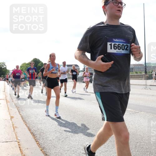 29.06.2025 - hella hamburg halbmarathon Lena Gebhardt http://msf.ph/oto/8358289 29.06.2025 10:01:29 Lombardsbrücke 3663, 1563, 75, 8191, 16602, 1130, 1184, 1329, 1387, 1420, 1464, 1653, 1722, 1724, 1726, 1729, 1940, 2006, 2091, 2167, 2354, 2363, 2490, 2591, 2806, 2936, 2957, 3039, 3199, 3425, 3625, 3663, 4068, 4238, 4249, 4319, 4322, 4370, 4649, 4663, 5547, 5570, 5602, 5603, 5675, 6087, 6281, 0000, 6302, 6487, 6531, 6591, 6835, 6921, 6924, 7287, 7846, 8030, 8045, 8046, 8191, 8392, 8578, 8691, 8822, 8926, 9932, 10188, 10281, 10301, 10383, 10576, 10915, 11043, 11465 meine-sportfotos.de