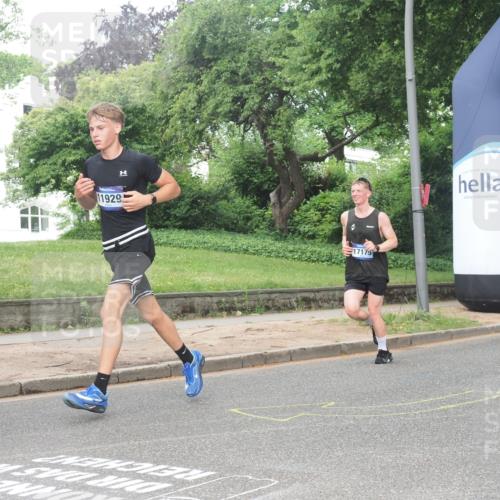 29.06.2025 - hella hamburg halbmarathon KatJ http://msf.ph/oto/8358330 29.06.2025 10:22:11 Zwischen KM18-KM19 4749, 7723 meine-sportfotos.de