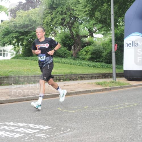 29.06.2025 - hella hamburg halbmarathon KatJ http://msf.ph/oto/8358694 29.06.2025 10:22:13 Zwischen KM18-KM19 4749, 7723 meine-sportfotos.de