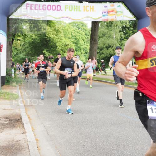 29.06.2025 - hella hamburg halbmarathon MichiJ http://msf.ph/oto/8358712 29.06.2025 10:42:23 Zwischen KM18-KM19 2474, 3037, 3794, 5672, 6443, 11638, 12523, 12858, 16008, 16009, 16108, 17603, 18741, 19120 meine-sportfotos.de