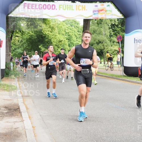 29.06.2025 - hella hamburg halbmarathon MichiJ http://msf.ph/oto/8358813 29.06.2025 10:42:24 Zwischen KM18-KM19 1877, 2474, 3037, 3794, 5672, 6891, 11638, 12523, 12858, 16008, 16009, 16108, 17603, 18741, 19120 meine-sportfotos.de